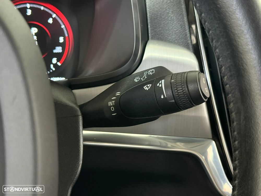 Volvo V90 2.0 D4 Momentum Plus Geartronic - 26