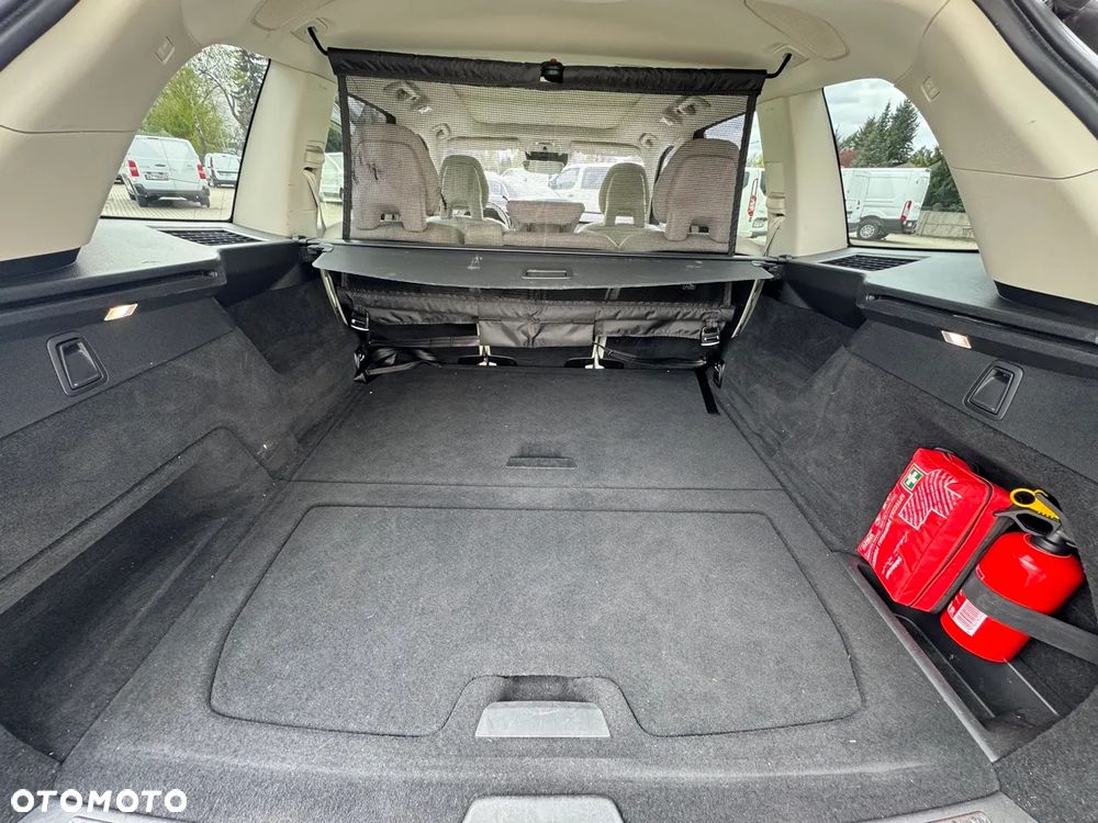 Volvo XC 90 B5 D AWD Momentum Pro - 9