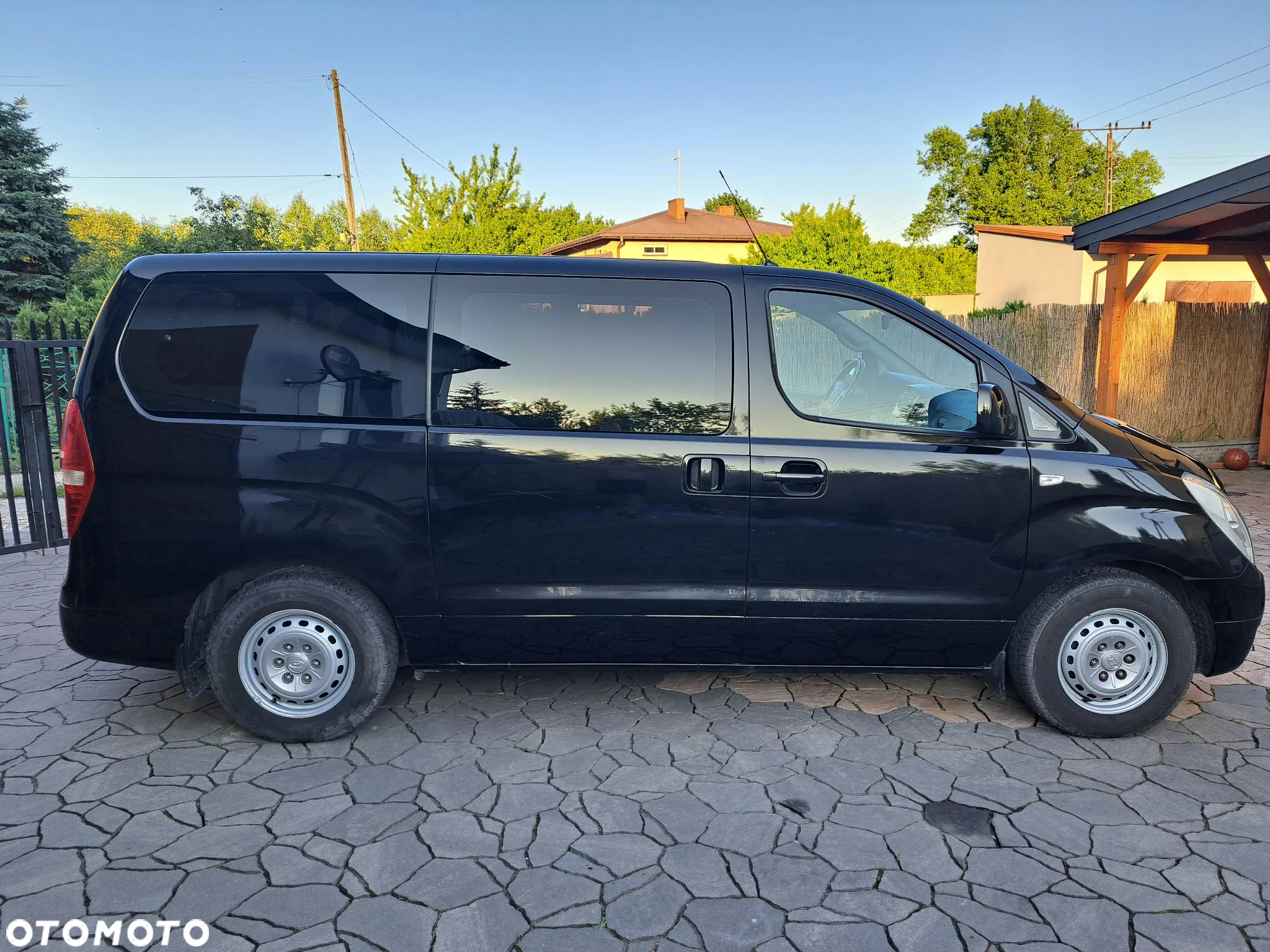 Hyundai H-1 - 2