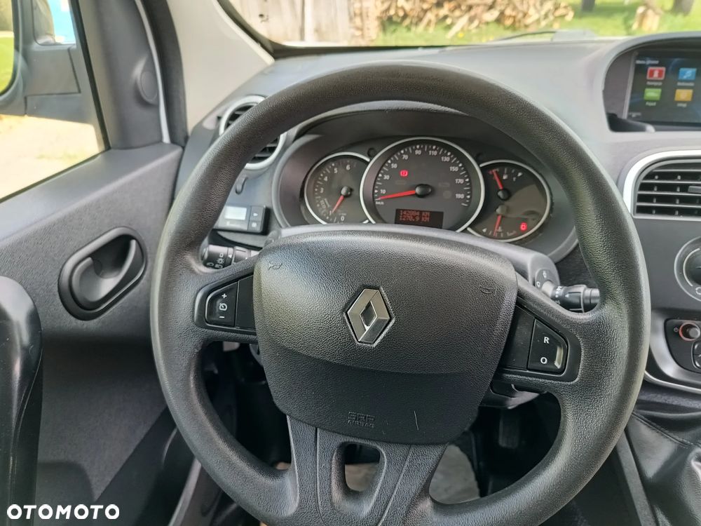 Renault Kangoo wersja MAXI LONG 1.5 diesel 110kM 2017 rok Bogate wyposażenie- WEBASTO, navigacja NISKI PRZEBIEG-142 tyś. SPRAWNY 100% ZAREJESTROWANY!! - 36