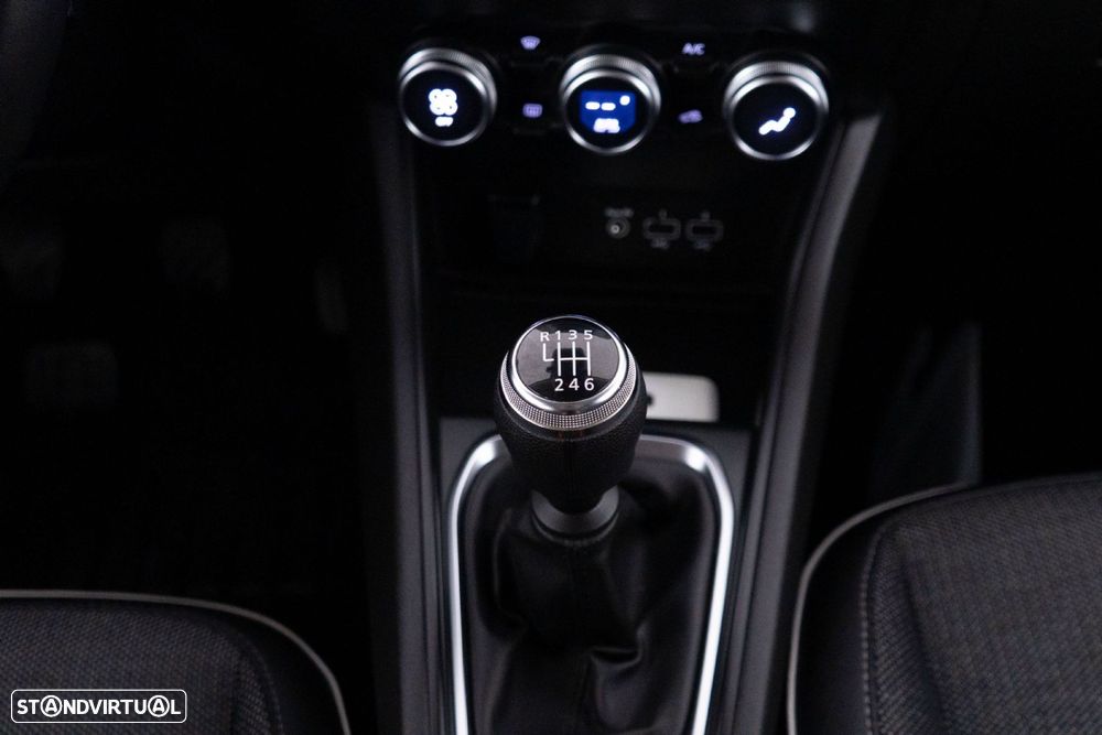 Renault Captur 1.0 TCe Techno - 26