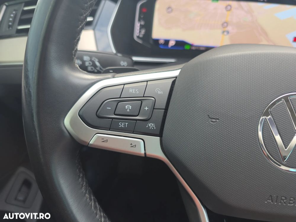 Volkswagen Passat 2.0 TDI SCR DSG 4Motion Elegance - 15