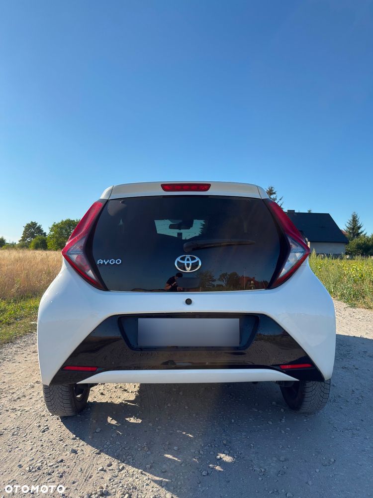 Toyota Aygo x-play - 5