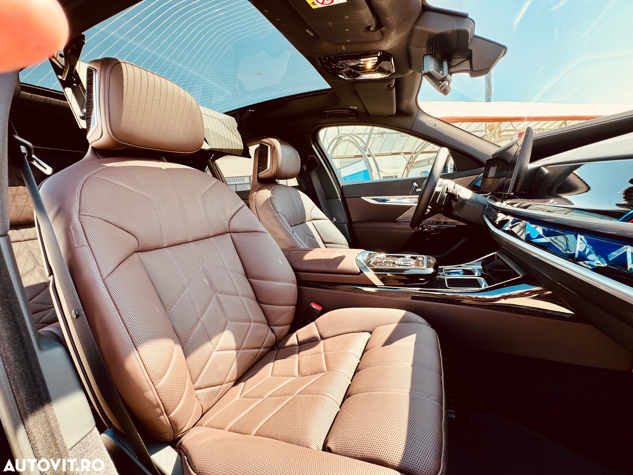 BMW Seria 7 740d xDrive MHEV - 13