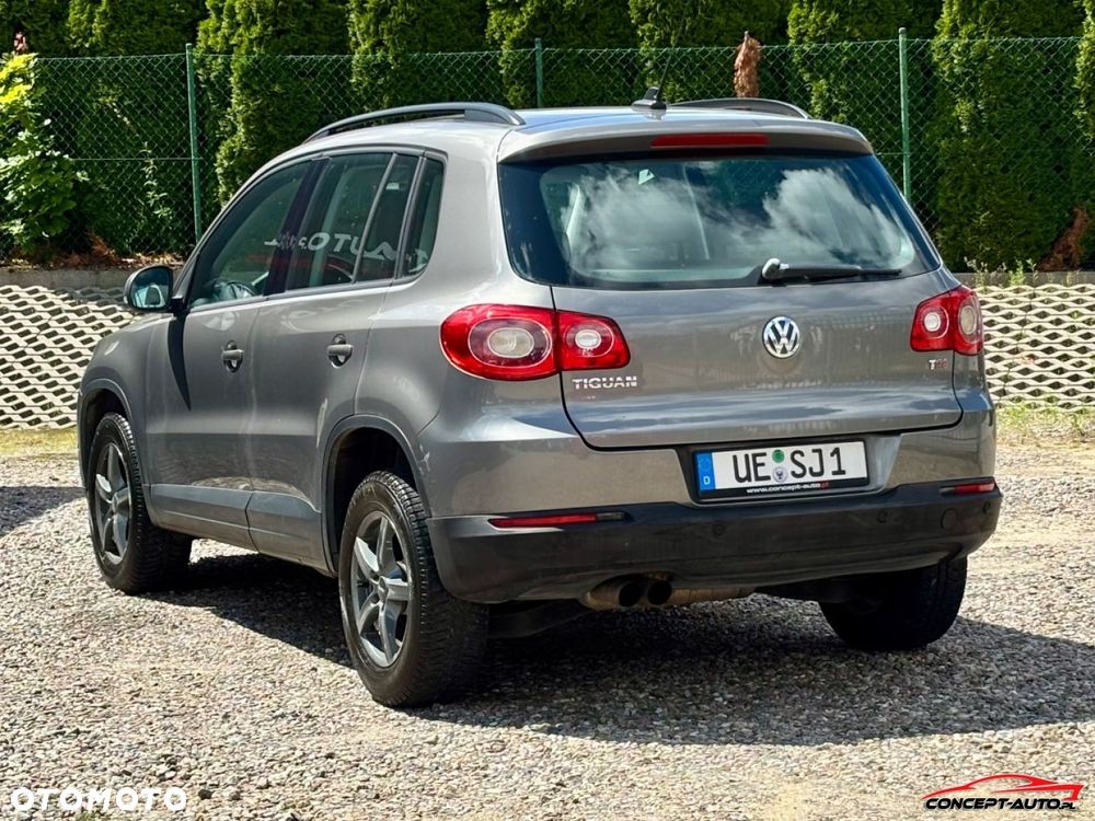 Volkswagen Tiguan - 11