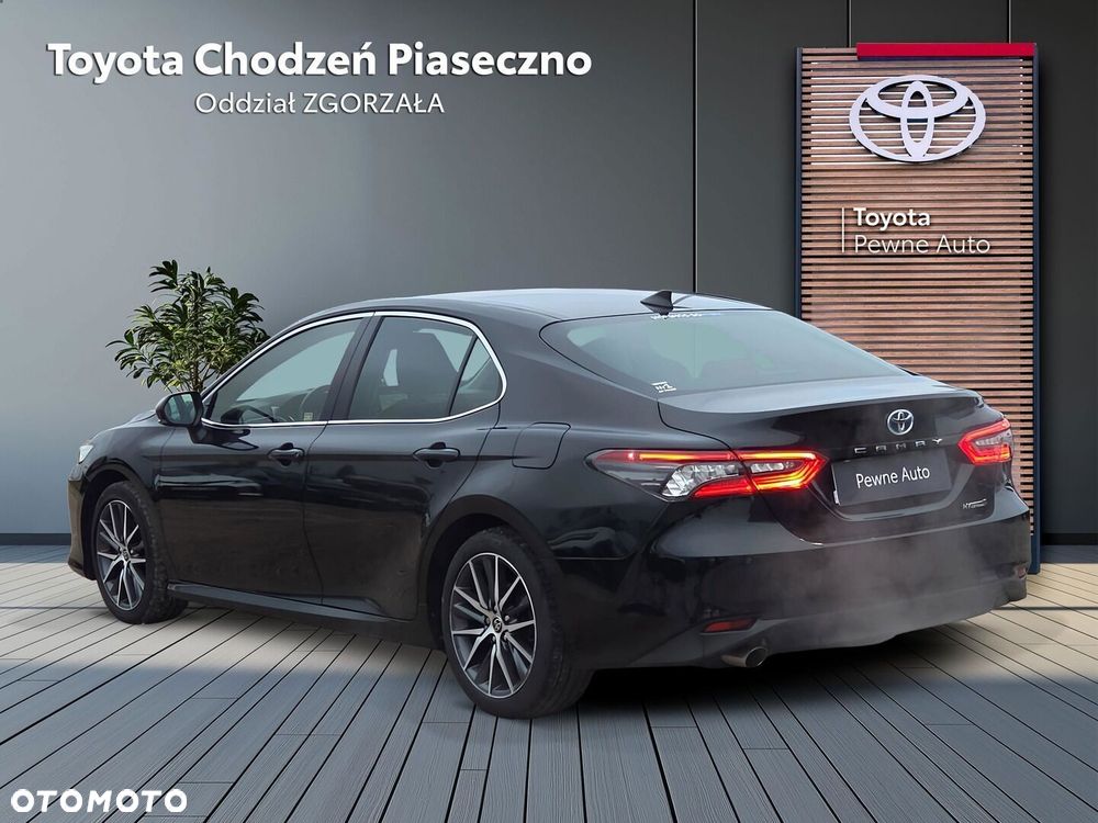 Toyota Camry 2.5 Hybrid Executive CVT - 3