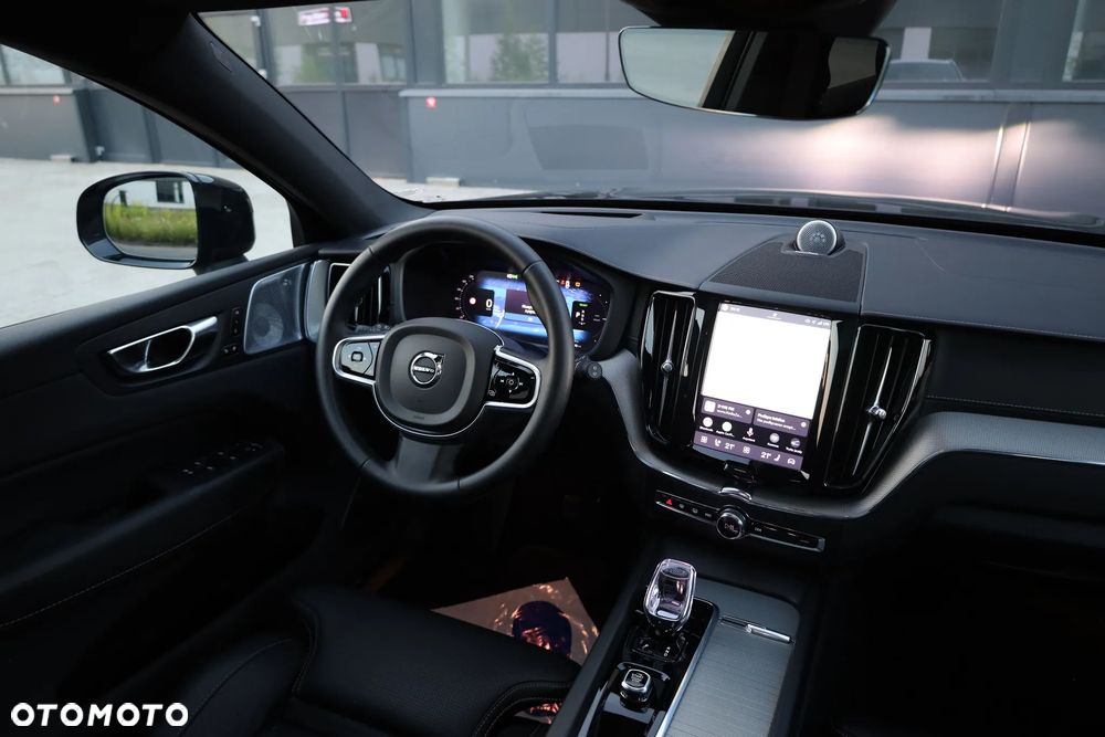 Volvo XC 60 T8 AWD Ultra Black Edition - 8