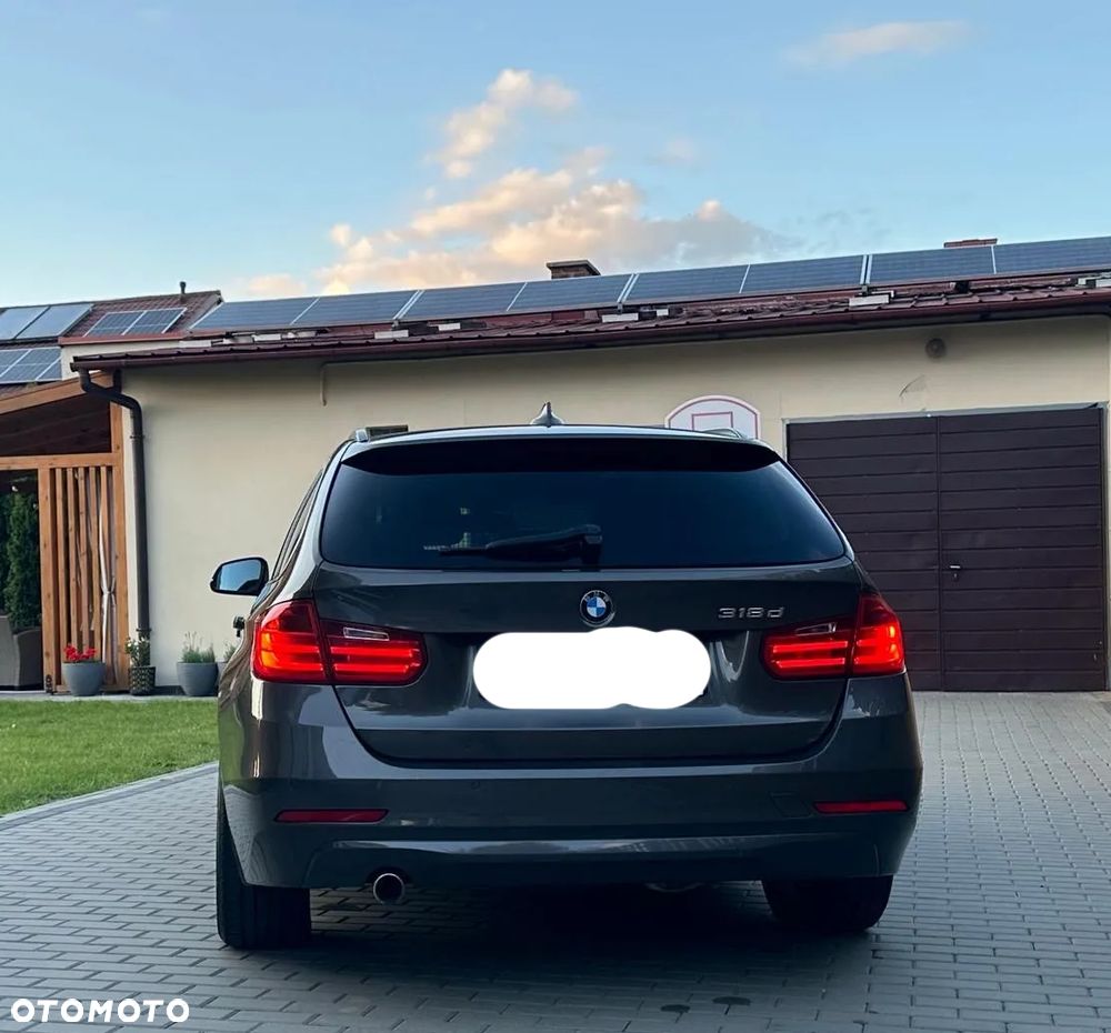 BMW Seria 3 318d - 14