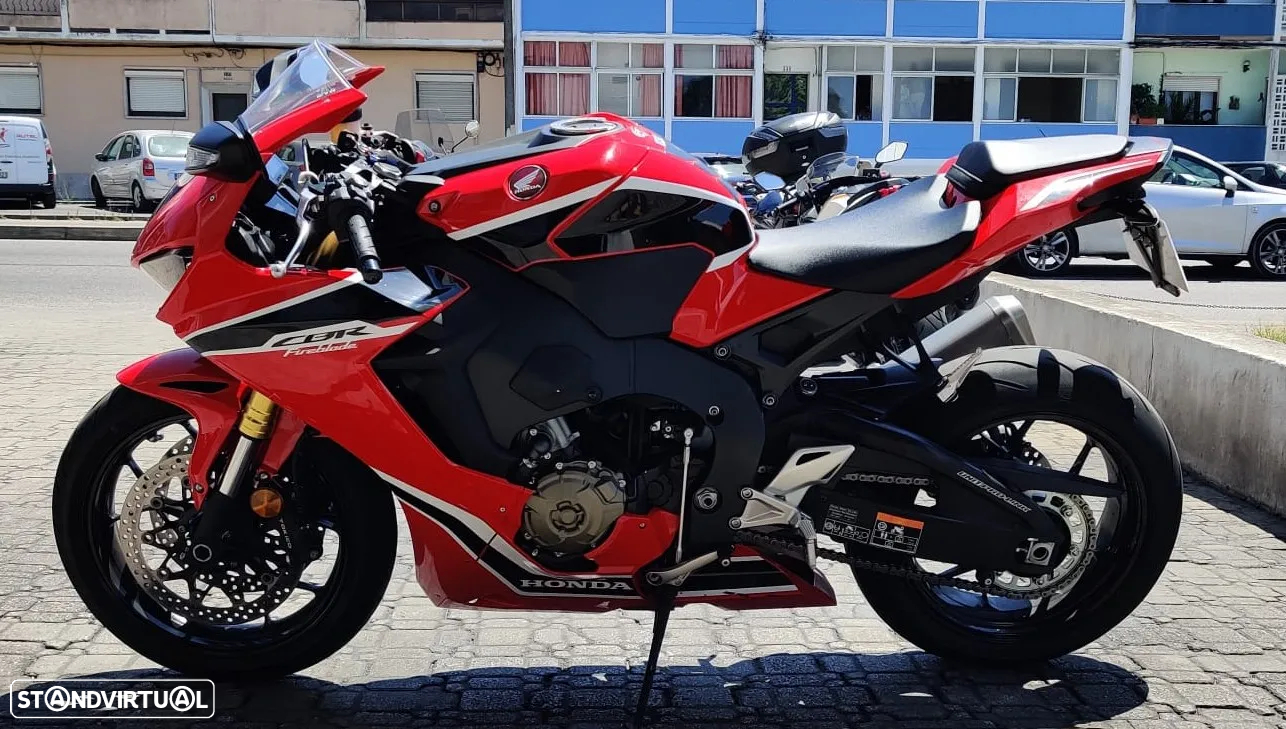 Honda CBR 1000 RR - 2