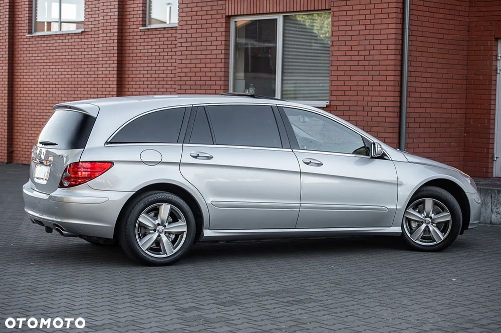 Mercedes-Benz Klasa R 500 L 4-Matic - 14
