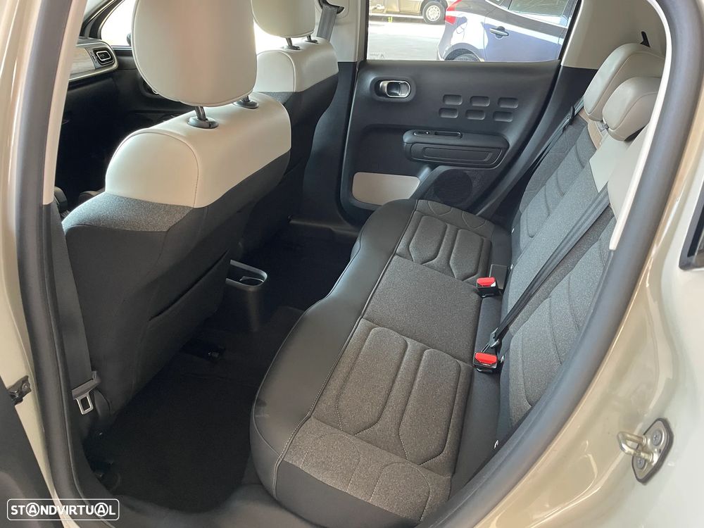 Citroën C3 1.2 PureTech Shine EAT6 - 12