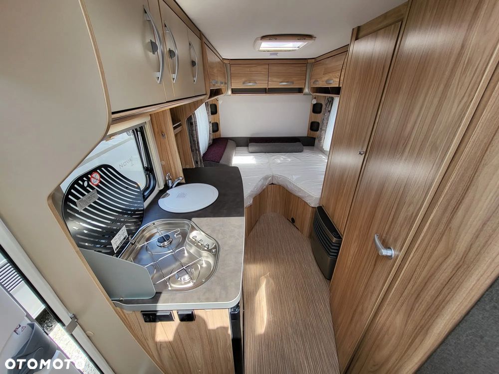 Hymer-Eriba Nova Light 442 - 7