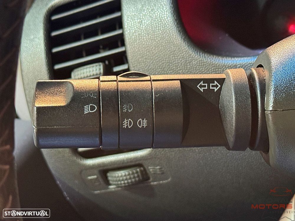 Nissan Navara 2.5 dCi CD Pilot - 23