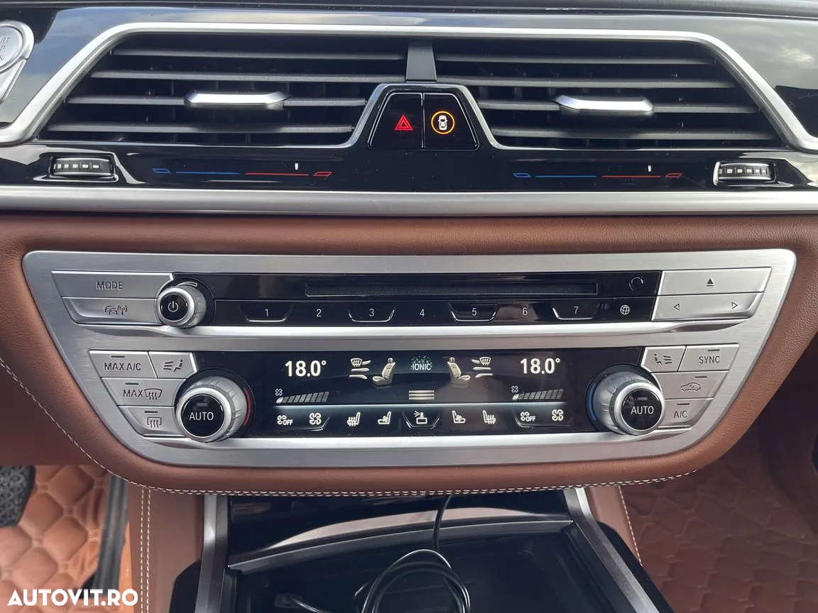 BMW Seria 7 740i - 19