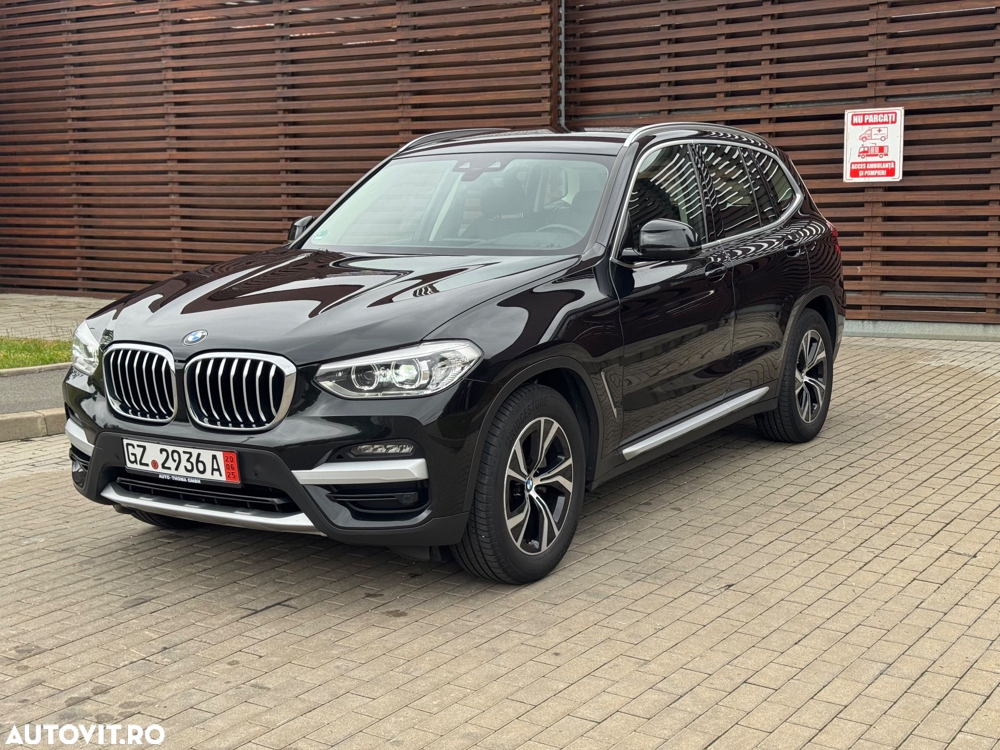 BMW X3 xDrive20i AT xLine - 1