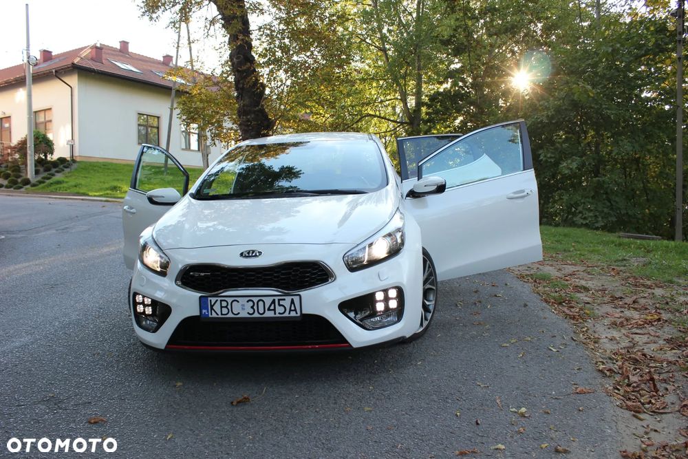 Kia Ceed 1.6 T-GDI GT - 9