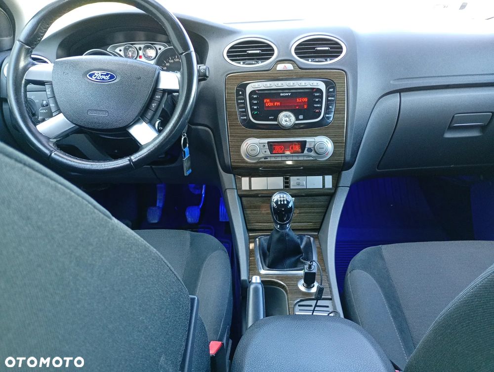Ford Focus - 16