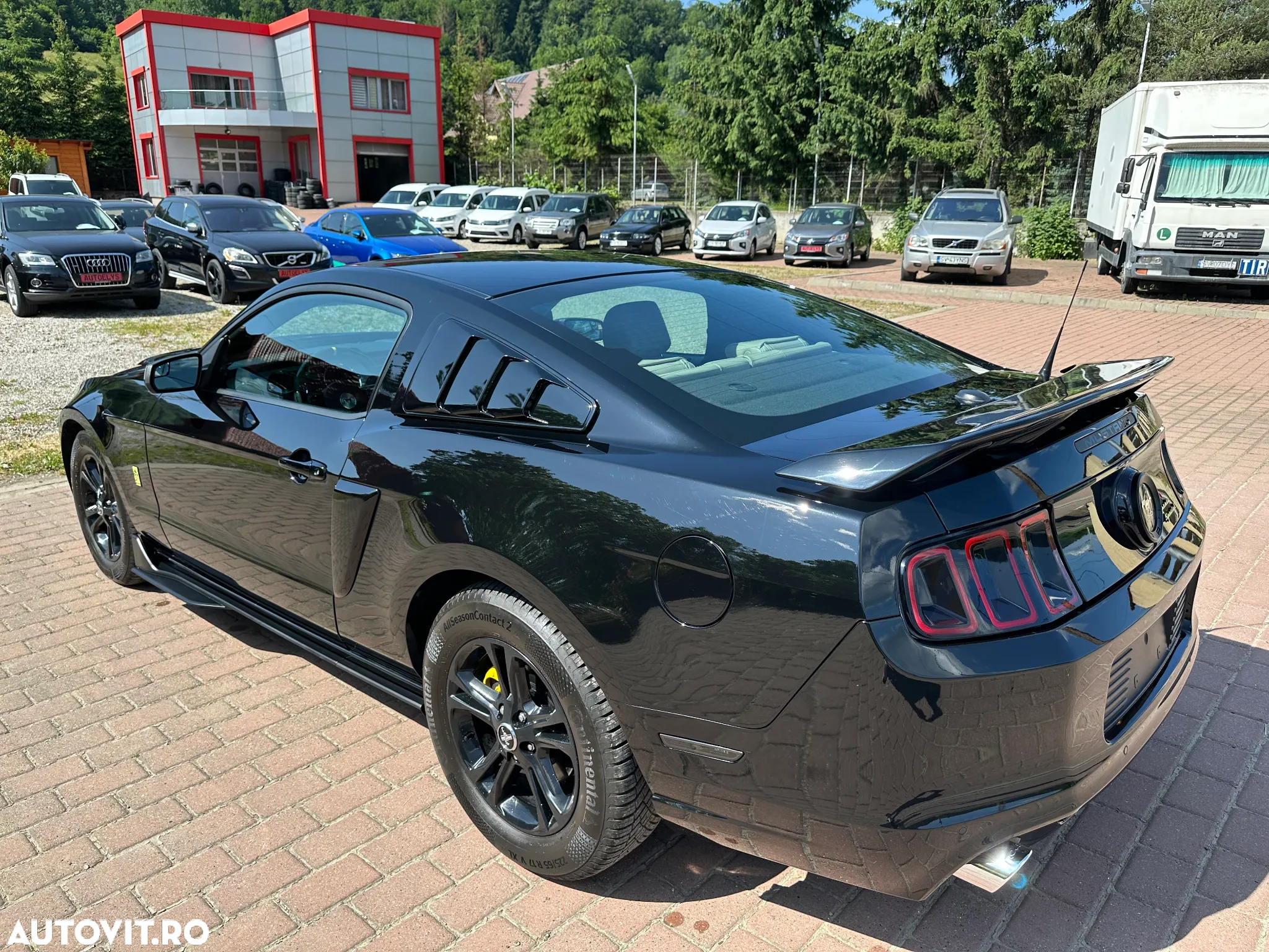 Ford Mustang - 9