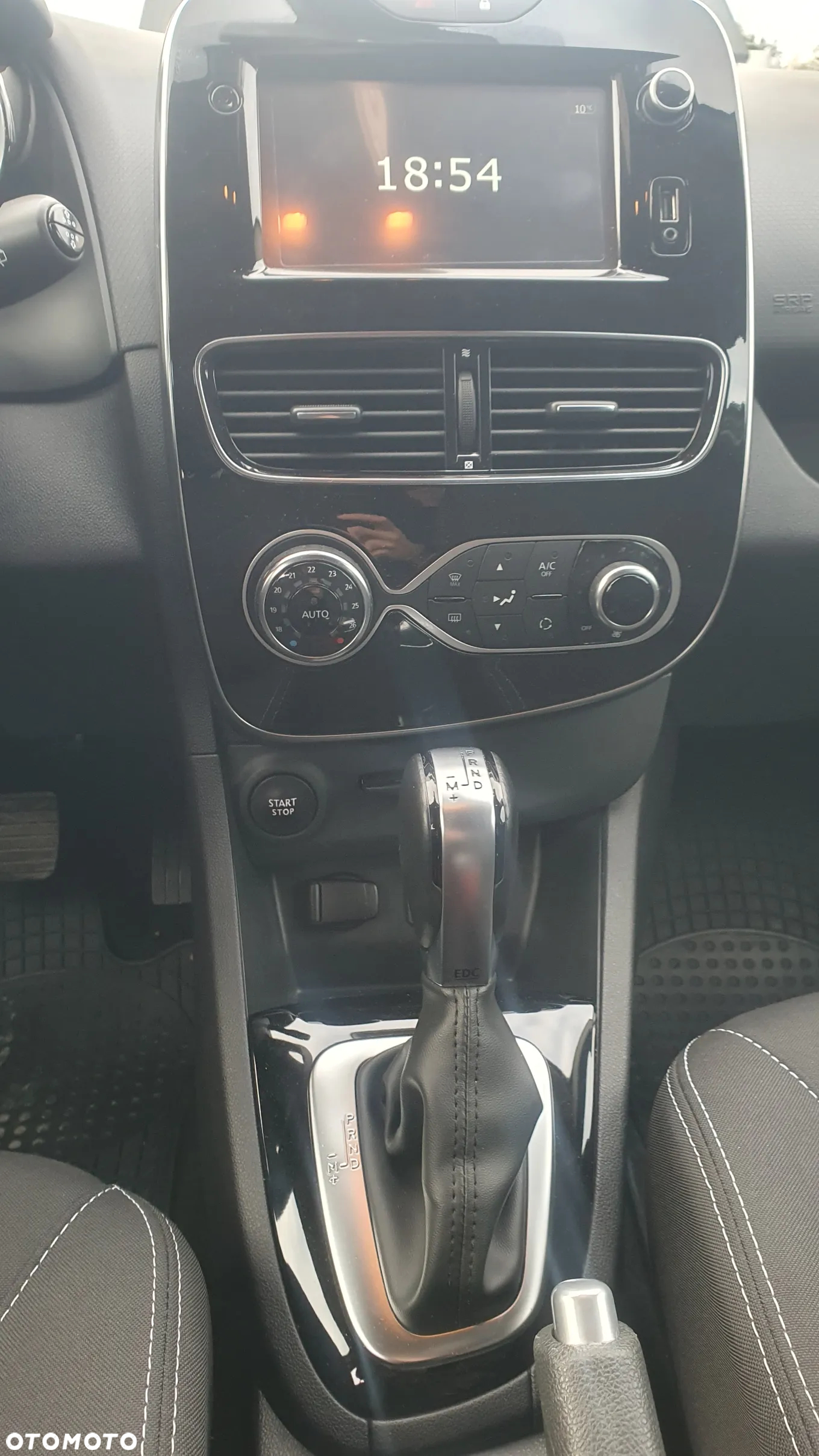 Renault Clio 1.2 Enegry TCe Limited Plus EDC - 11
