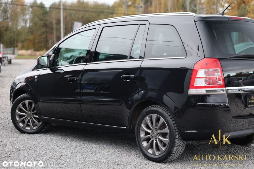 Opel Zafira - 15