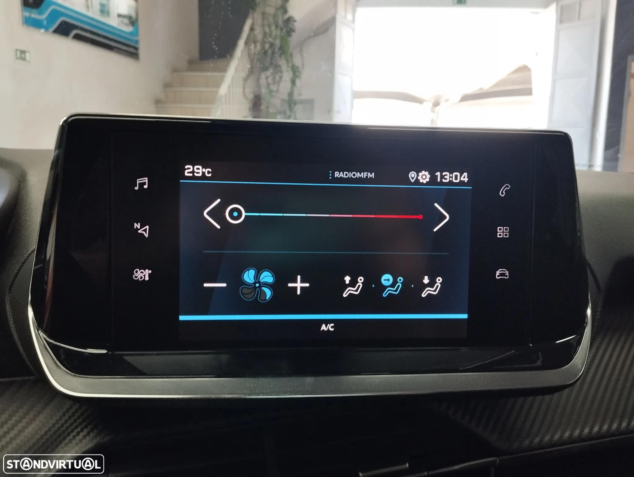 Peugeot 208 1.2 PureTech Active Pack - 24