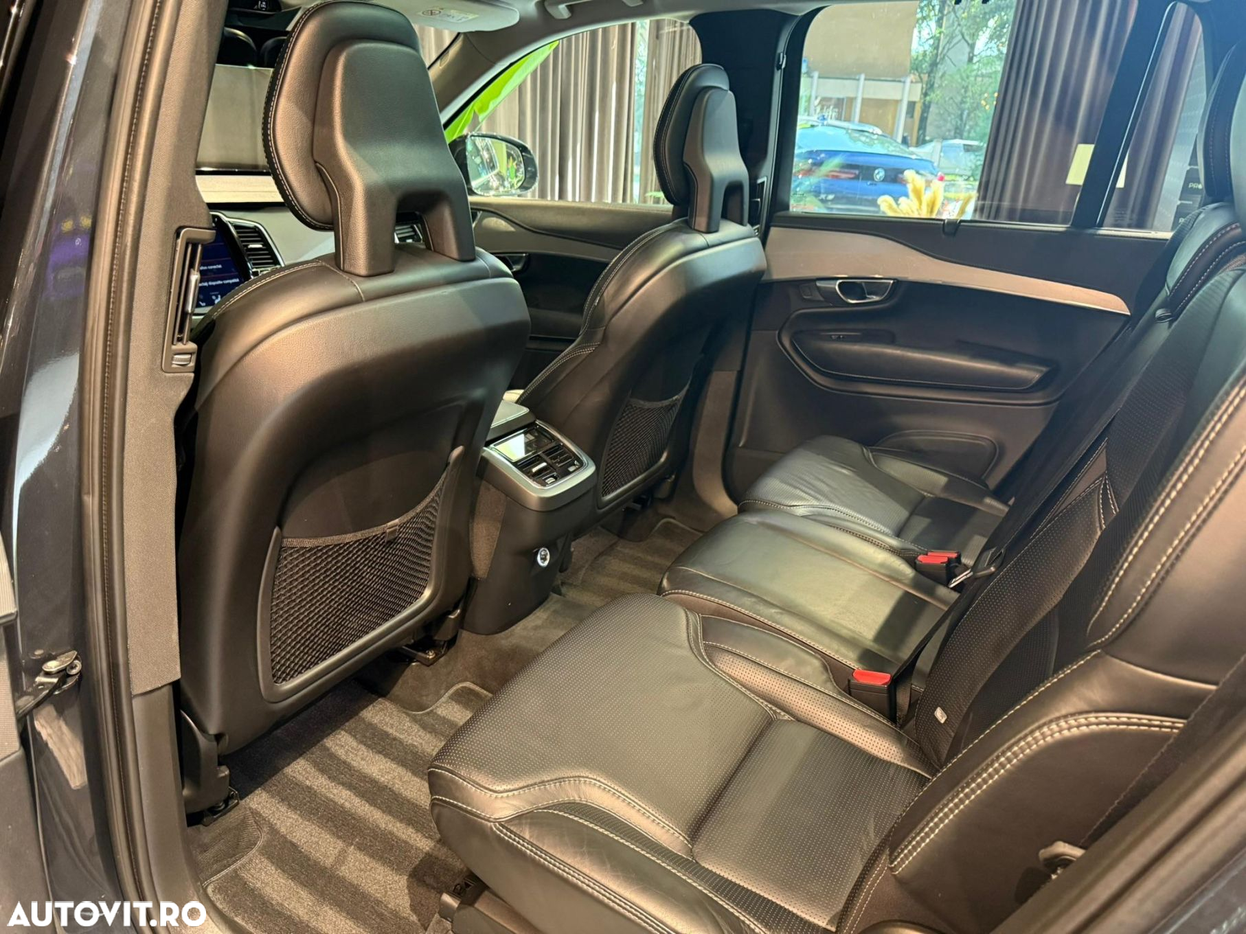 Volvo XC 90 - 16