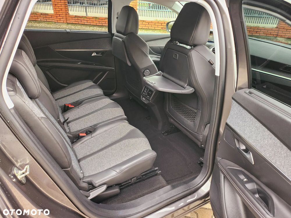 Peugeot 5008 1.2 PureTech Allure S&S - 25
