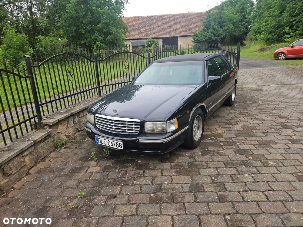 Cadillac Deville - 1