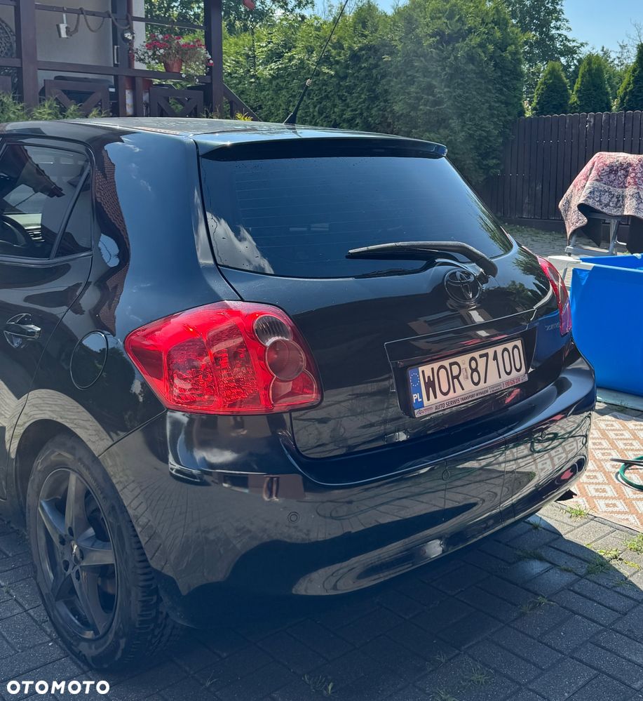 Toyota Auris 1.4 VVT-i Luna - 4