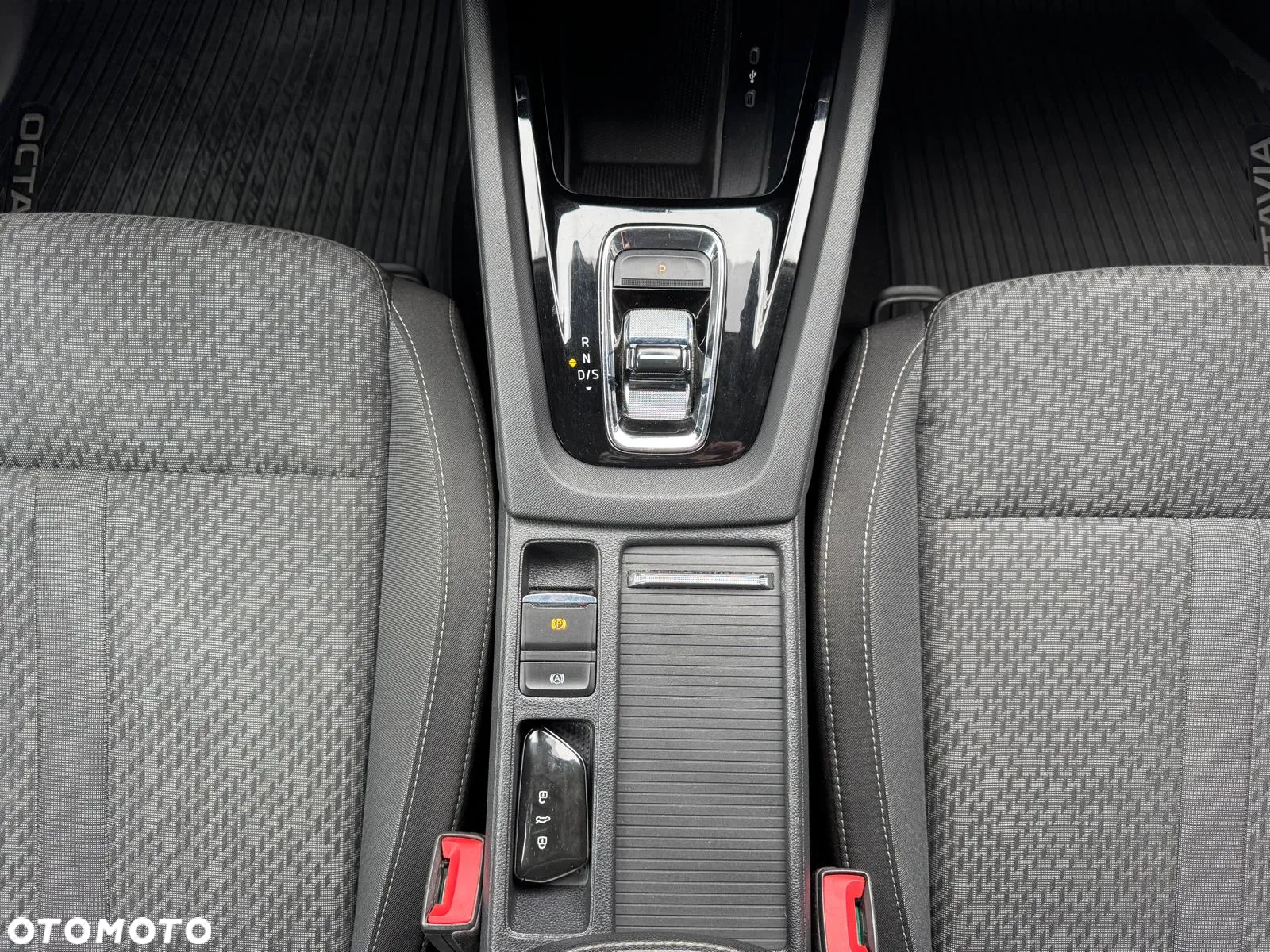 Skoda Octavia 2.0 TDI Style DSG - 26