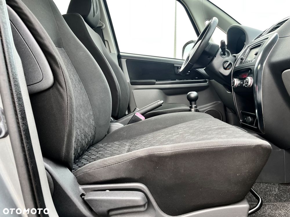 Suzuki SX4 1.6 VVT 4x2 Style - 10