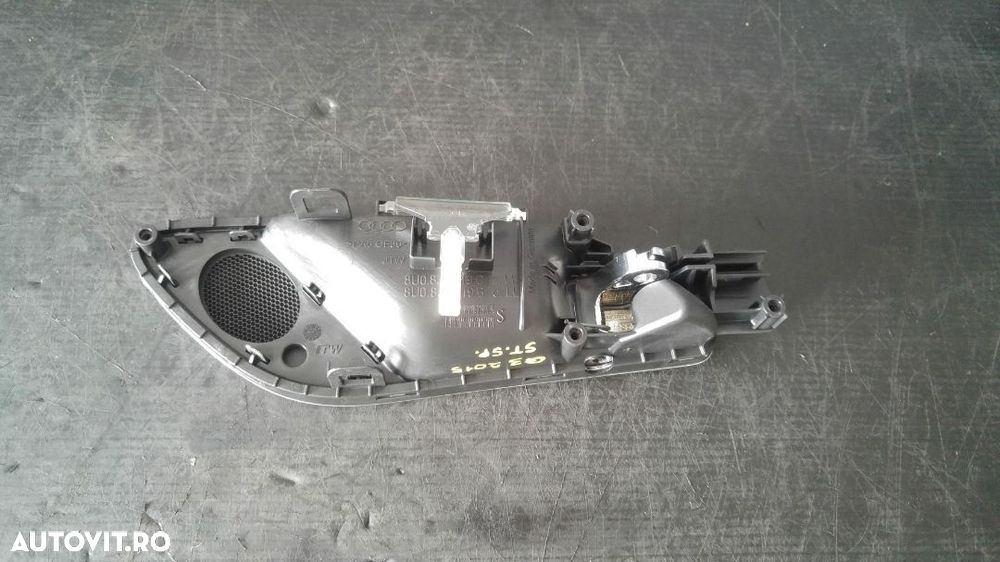 Maner interior stanga spate audi q3 8u0839019c - 2
