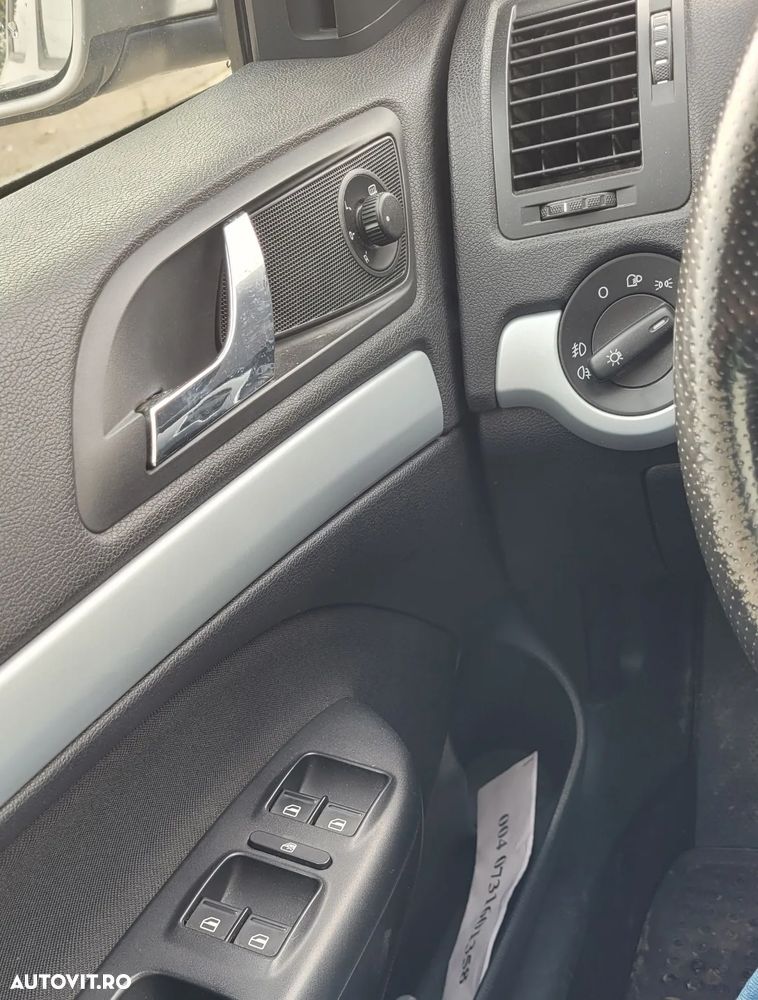 Skoda Octavia Combi 2.0 FSI Scout 4x4 - 7