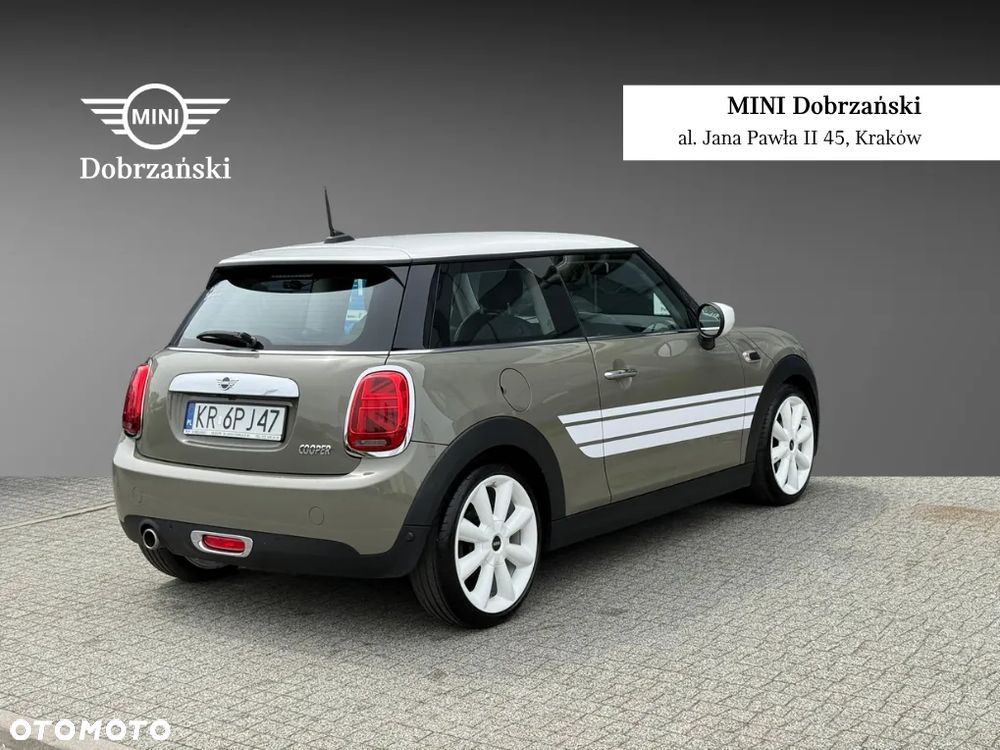 MINI Cooper Standard - 5