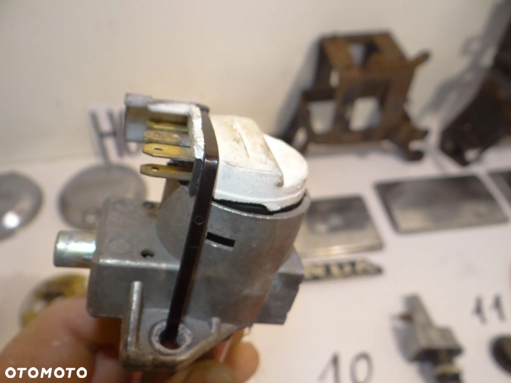 HONDA CB 750 FOUR 1969-1978 r. MOCOWANIE LAMPY POKRYWA STACYJKA INNE CZĘŚCI H099 - 26