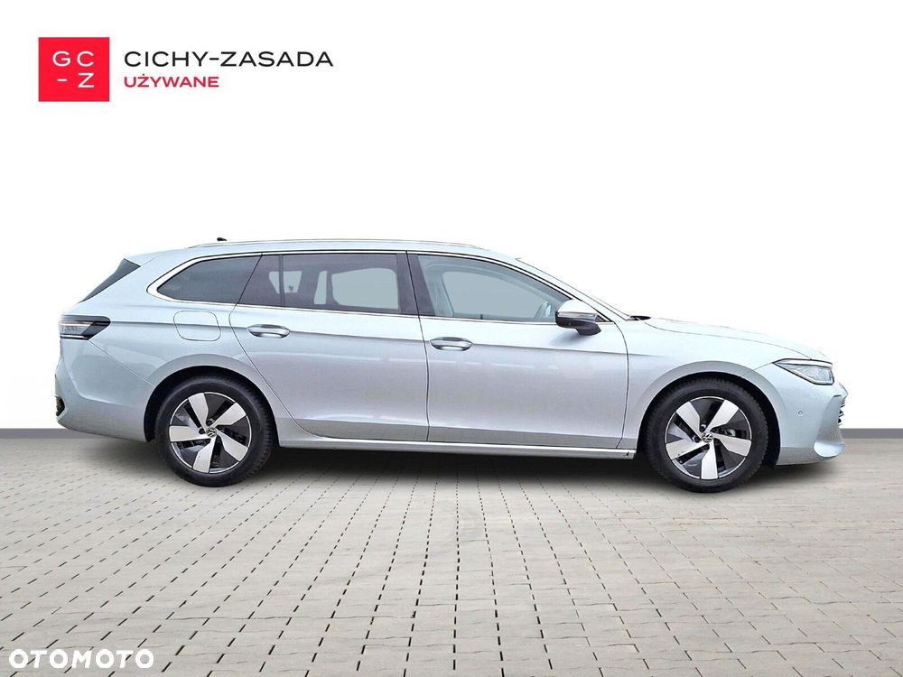 Volkswagen Passat Variant - 4