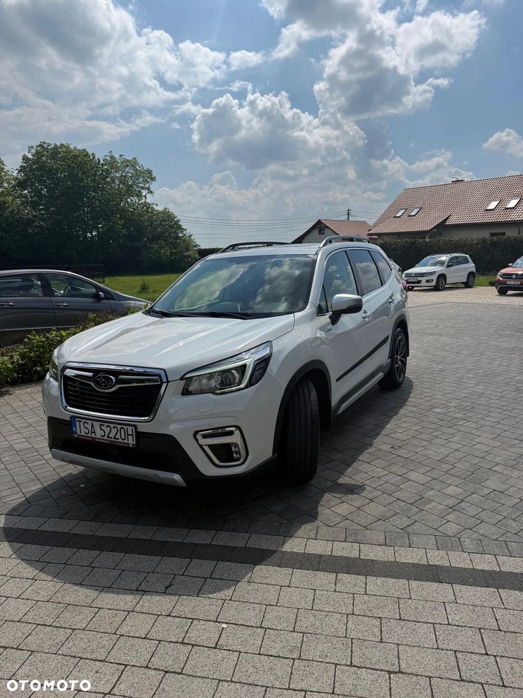 Subaru Forester 2.0i-L Platinum (EyeSight) Lineartronic - 2
