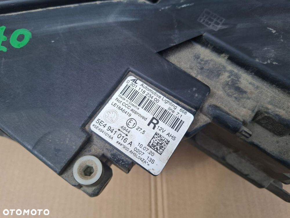 lampa przednia skoda octavia iv full led oryginał - 8