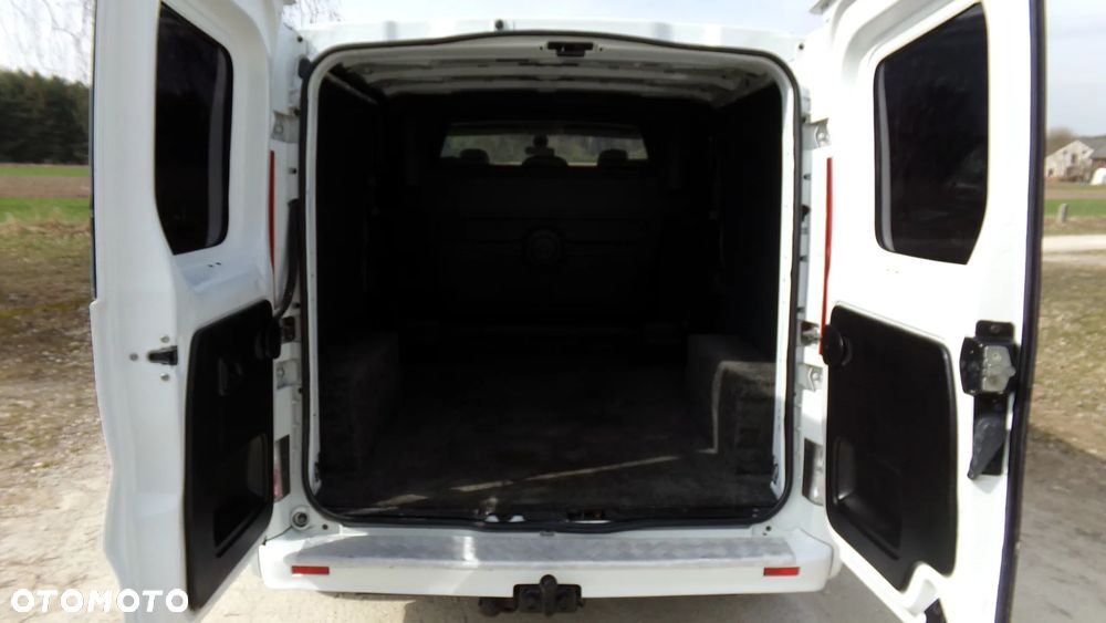 Opel VIVARO 2.5 150KM * L2H1 * KLIMA * SERWIS * DUBEL KABINA * ZADBANY ! - 23