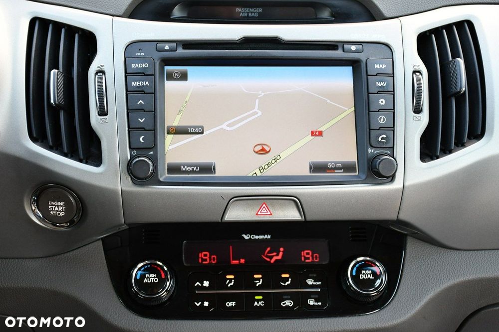 Kia Sportage 1.7 CRDI 2WD Attract - 24