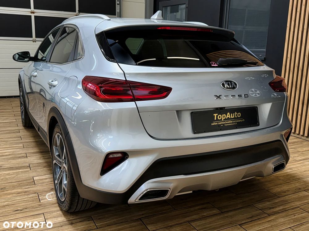 Kia XCeed 1.4 T-GDI L Business Line - 11