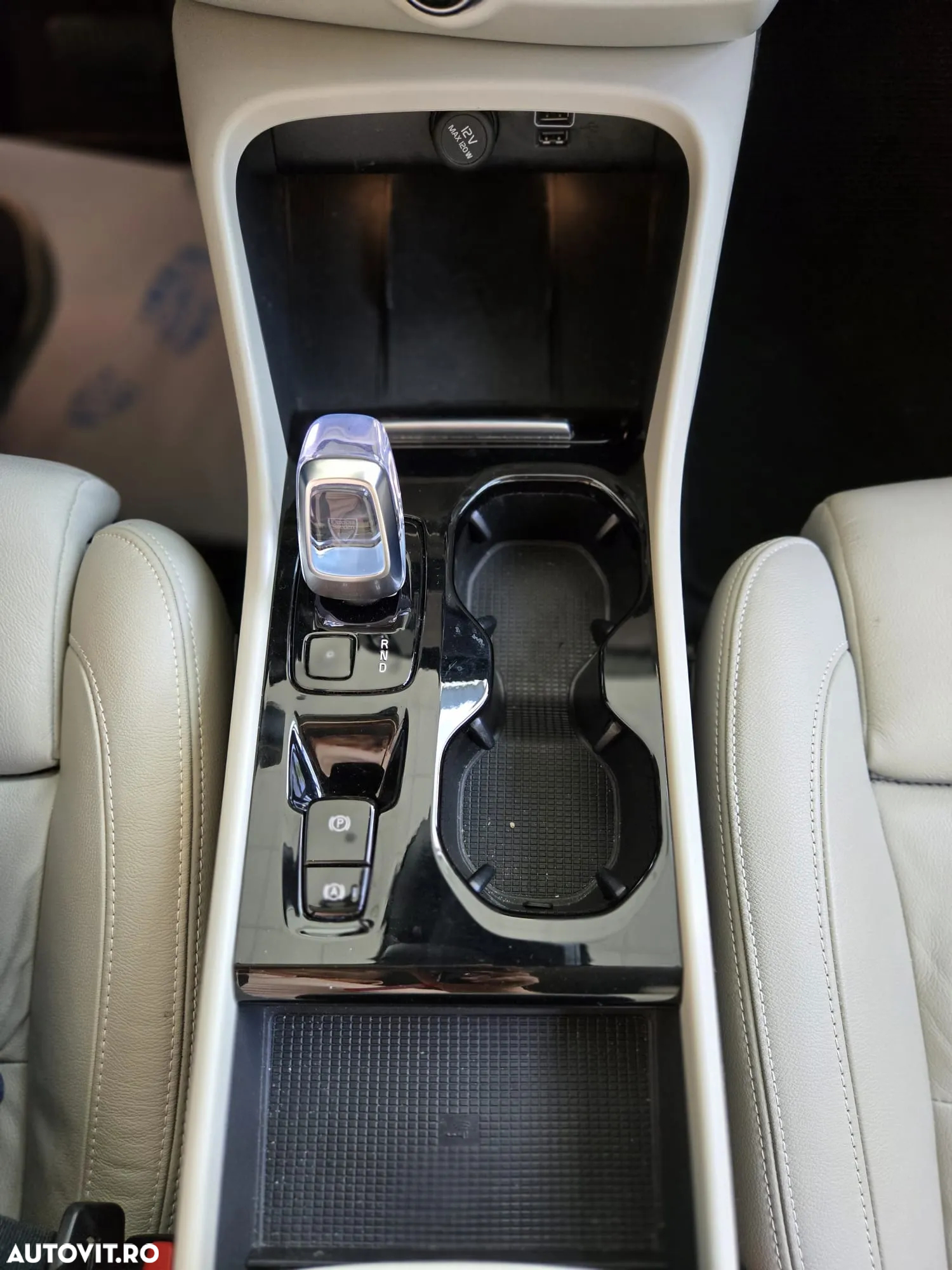 Volvo XC 40 - 26