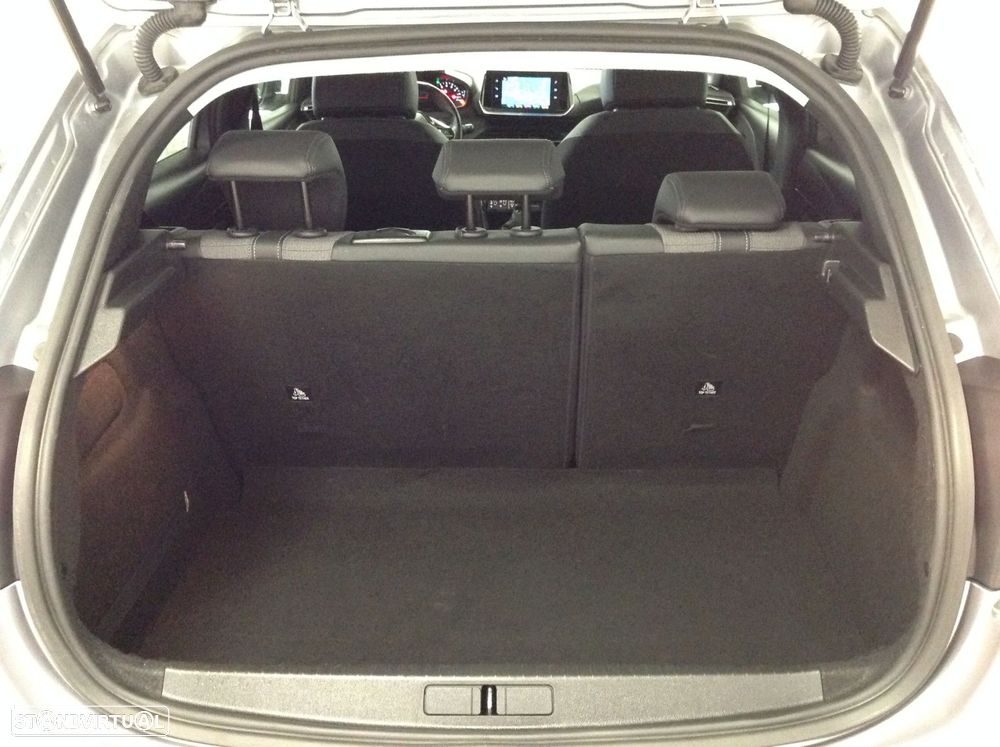 Peugeot 208 1.2 PureTech Allure - 26