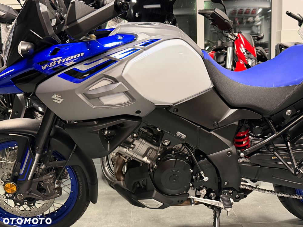 Suzuki V-STROM - 34