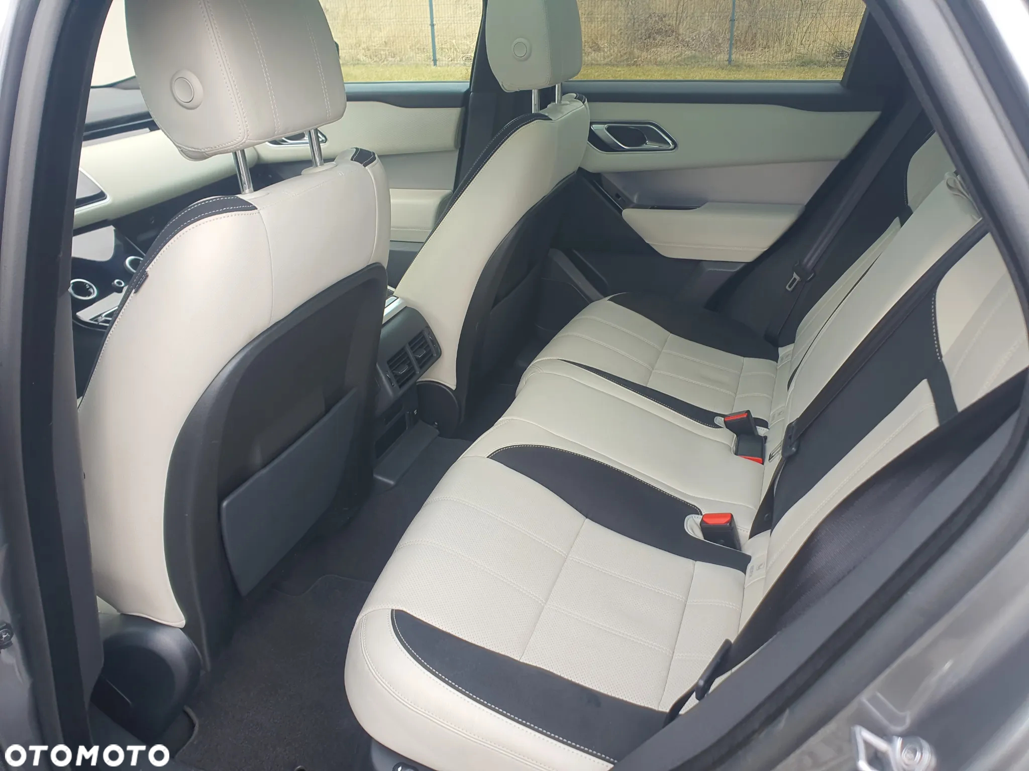 Land Rover Range Rover Velar 2.0 SD4 R-Dynamic SE - 21