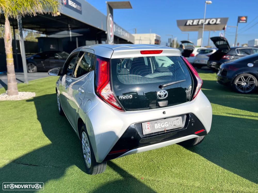 Toyota Aygo x-business - 7