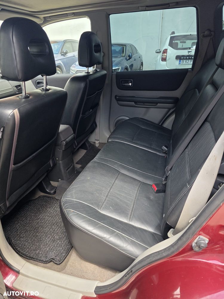 Nissan X-Trail 2.5 Elegance - 9