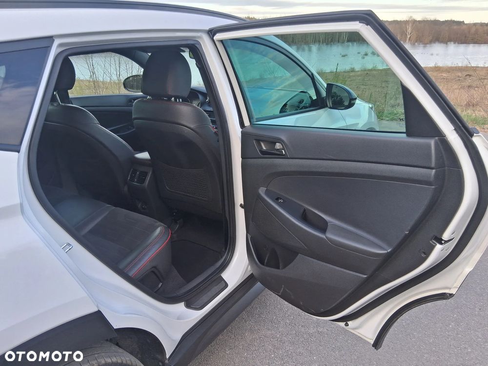 Hyundai Tucson 1.6 CRDi 48V-Hybrid 2WD DCT N Line X - 17