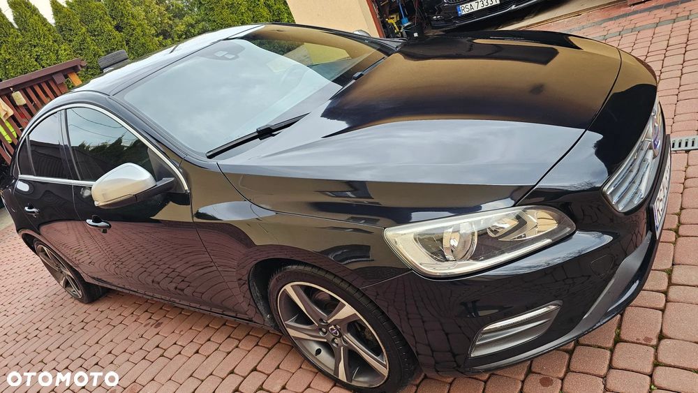 Volvo S60 T3 R-Design Summum - 19