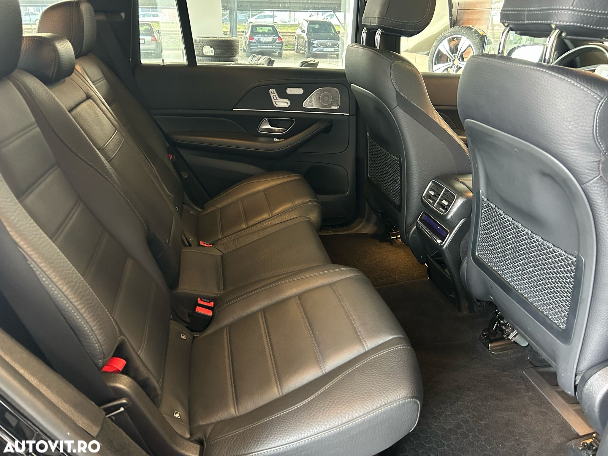 Mercedes-Benz GLS 400 d 4Matic 9G-TRONIC - 29